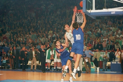 Όταν η τάπα του Βράνκοβιτς «έραψε» το πρώτο αστέρι του Παναθηναϊκού (video)