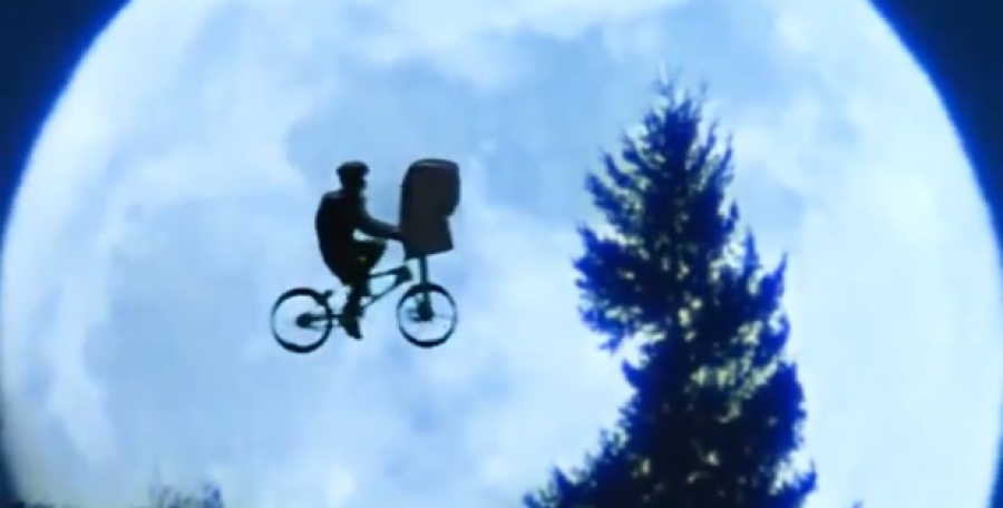 Η Μπέρνλι το έκανε ξανά: Δικός της ο «εξωγήινος» E.T. Φοφανά (video)