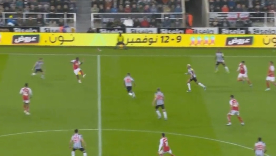 Νιούκαστλ – Άρσεναλ: Πώς ξεκίνησε το… μοιραίο λάθος του VAR