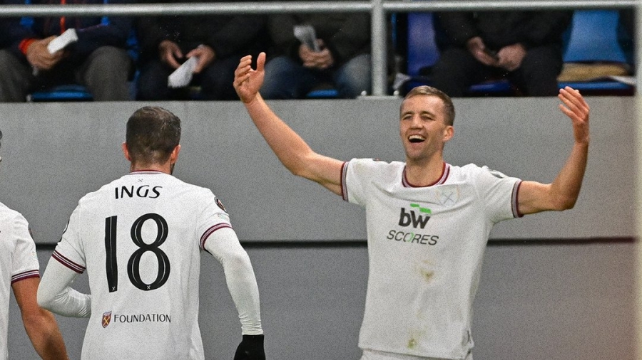 Μπάτσκα Τόπολα – Γουέστ Χαμ 0-1: Buzzer – beater των Άγγλων, που έμειναν πρώτοι!