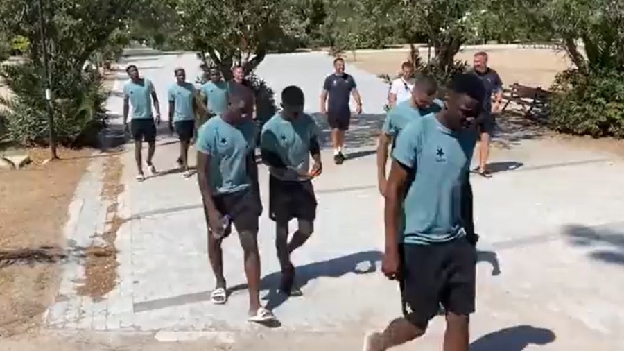 Σλάβια Πράγας: Πρωινή βόλτα στην «καυτή» Αθήνα! (video)