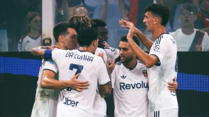 Η Κόμο ζει το όνειρο της στην Interwetten