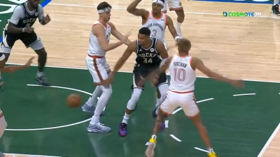 Απίστευτη ασίστ: Ο Giannis «κρύβει» την μπάλα και ο Πόρτις σκοράρει σε ένα… μαγικό καλάθι (video)