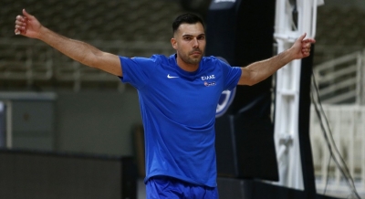 Σλούκας: «Νέα πρόκληση, πάντα τιμή να παλεύεις για τη χώρα σου» (video)