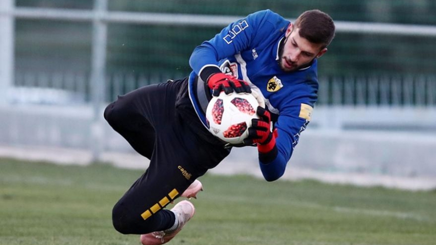 ΑΕΚ: Νοκ άουτ και ο Τσιντώτας, με βασικό τον Χατζηεμμανουήλ στο Περιστέρι