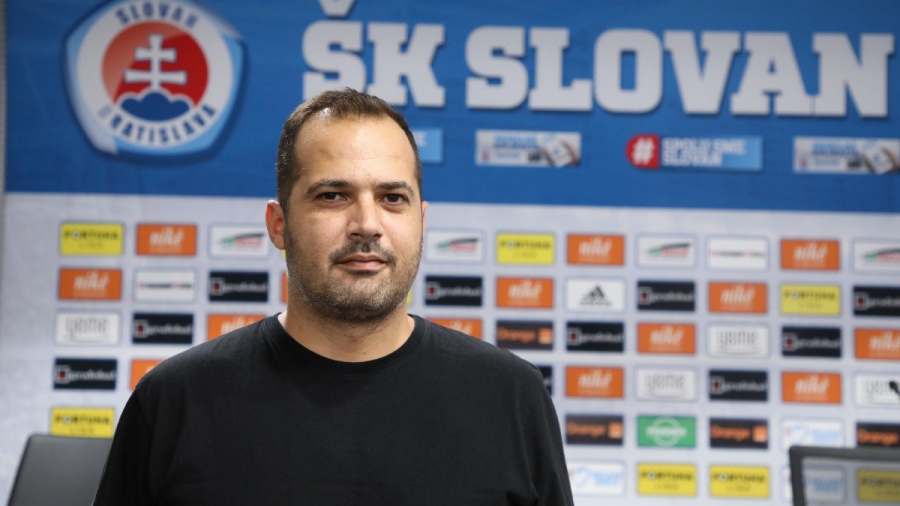 Δημήτρης Σπηλιόπουλος: «Με κατοχή μπάλας και επιθετικό προσανατολισμό ο Ολυμπιακός, για την πρώτη νίκη της σεζόν!» (video)