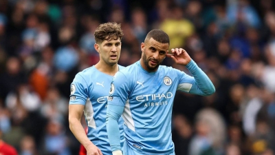 Γκουαρδιόλα για Γουόκερ και Στόουνς: «Προπονήθηκαν κανονικά, θα δούμε και αύριο»