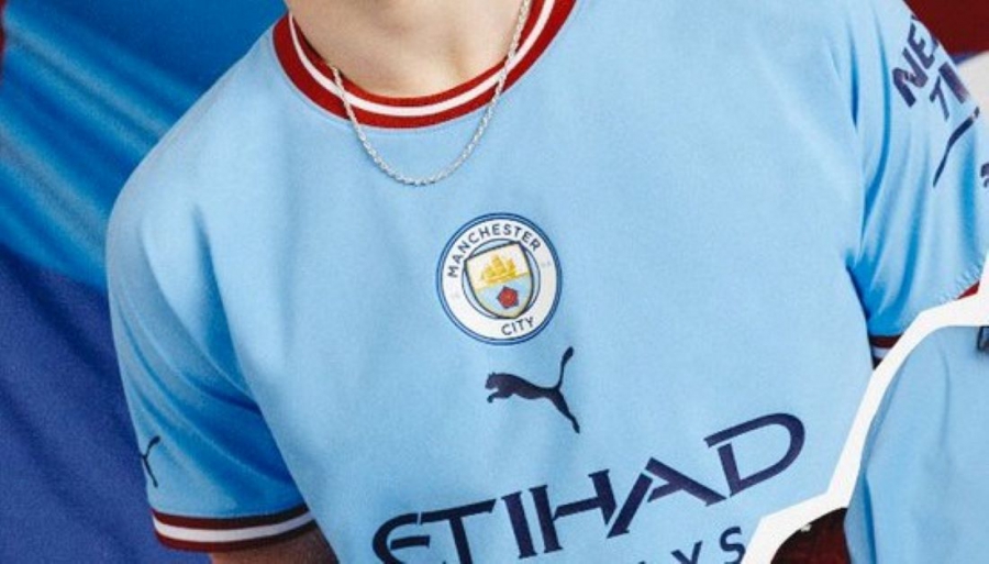 Η Μάντσεστερ Σίτι παρουσίασε την καινούρια της φανέλα!