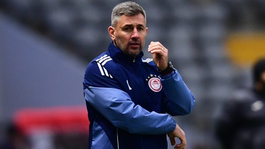 Σίμος: «Υπάρχουν παίκτες για το επόμενο επίπεδο - Όλα ξεκινούν και τελειώνουν στη νοοτροπία!»