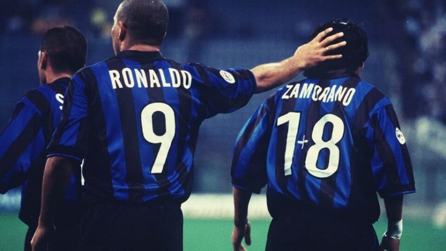 Ιβάν «Μπαμ Μπαμ» Ζαμοράνο: Ο έρωτας για το Νο9 τον οδήγησε στο Νο1+8 για χάρη του Ρονάλντο! (video)