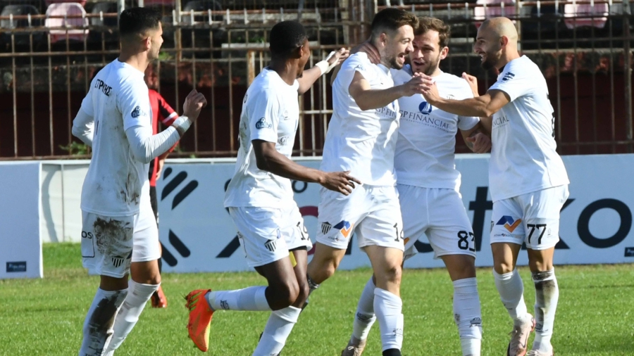 Άντεξε με «10», πήρε διπλό... ανόδου και το σερί της Καλαμάτας συνεχίζεται στη Super League 2! (video)