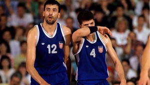 Ο Βλάντε Ντίβατς... θυσιάστηκε για τον Κόμπε και αποχαιρέτησε τον Ντράζεν σχεδόν 20 χρόνια μετά το θάνατό του!! (video)