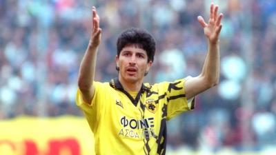 Στέλιος Μανωλάς: Μία καριέρα μόνο... ΑΕΚ (video)