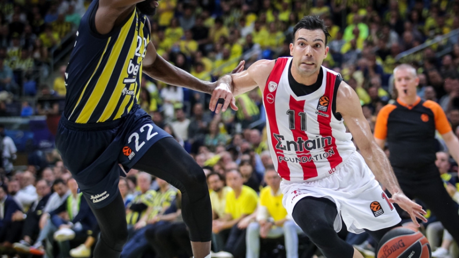 Φενέρμπαχτσε - Ολυμπιακός: Τα χαμόγελα των Αγγελόπουλων και η αποθέωση σε Σλούκα μέσα από την «ερυθρόλευκη» παρακάμερα! (video)