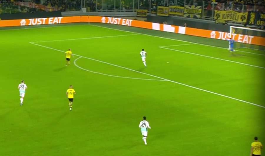 ΑΕΚ - Μπράιτον 0-0: Παραλίγο... σοκ και αυτογκόλ από λάθος γύρισμα του Βίντα! (video)