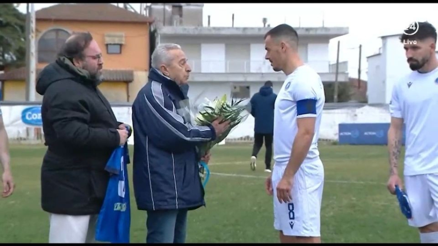 Ανατριχίλα: Στο πλευρό του Παύλου Κυριακίδη ο Ηρακλής, τίμησε τη μνήμη της αδικοχαμένης συζύγου του (video)