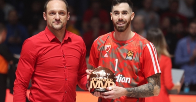 Euroleague: O Βιλντόζα παρέλαβε το βραβείο του MVP Δεκεμβρίου (video)