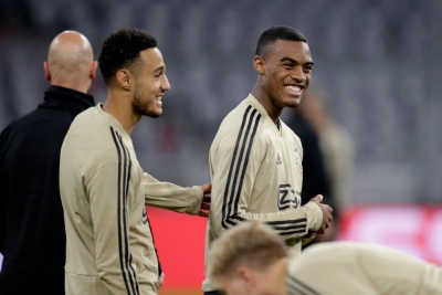 Μπάγερν Μονάχου: Έκλεισε το… πακέτο των Γκράβενμπερχ και Μαζράουι!