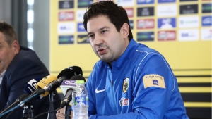 Γιαννίκης: «Η ΑΕΚ έχει παίκτες με φανταστική ποιότητα για να εφαρμόσουν το αγωνιστικό μας πλάνο» (video)