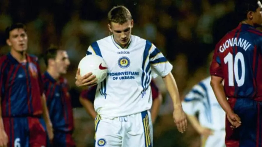 «Στοιχειώνοντας» τον Ριβάλντο και τον Φίγκο στο Καμπ Νόου: Η άφιξη του Σεβτσένκο στο προσκήνιο πριν από 26 χρόνια! (video)