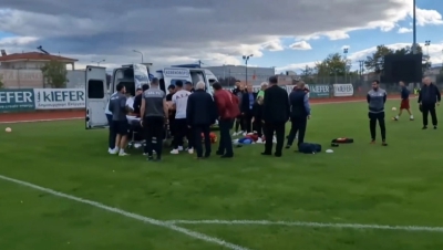 Ο προπονητής τερματοφυλάκων της ΑΕΛ κατέρρευσε από καρδιακό επεισόδιο στην προθέρμανση