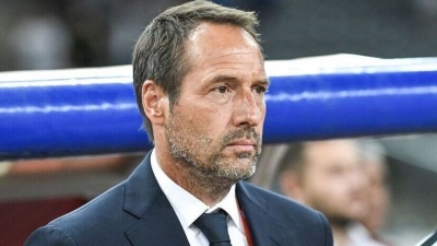 «Ατύχημα» για τον Φαν’τ Σχιπ με live μετάδοση από το σουπερμάρκετ!