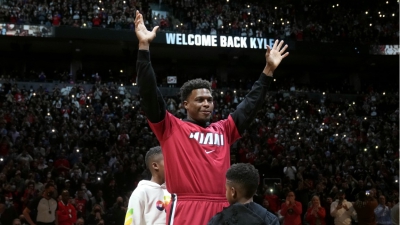 Αποθέωση Λάουρι στην επιστροφή του στο Τορόντο! (video)