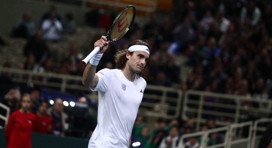 Davis Cup: Αποθέωση Τσιτσιπά και... 1-0 για την Ελλάδα! (video)