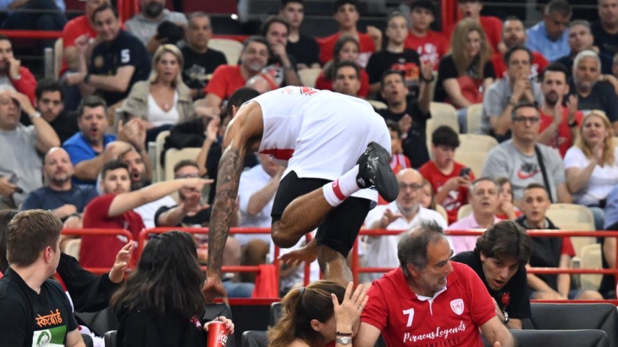 Ολυμπιακός – Παναθηναϊκός: Η αυταπάρνηση του Μπόλομπoι για να σώσει την κατοχή (video)