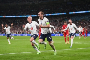 Αγγλία – Δανία 2-1: «Χτύπησε» με τη δεύτερη ο Κέιν! (video)