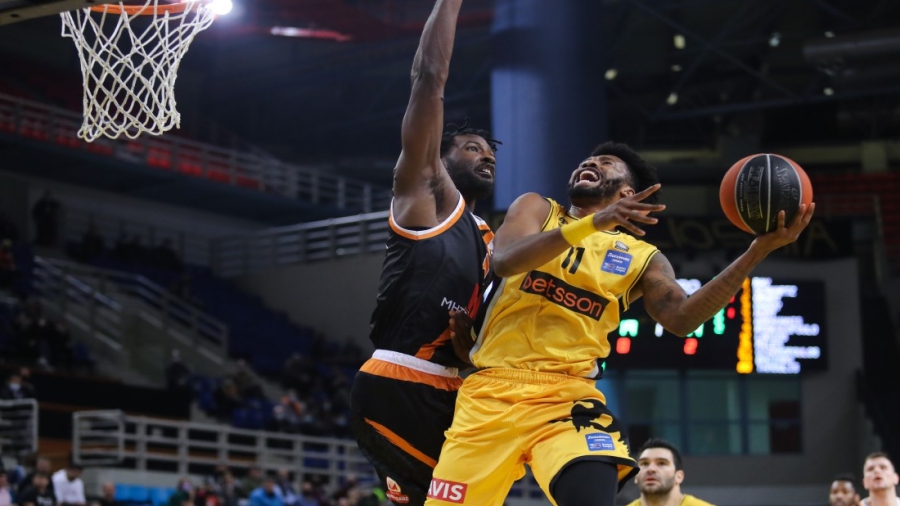 Επτάψυχη ΑΕΚ, υπέταξε τον Προμηθέα Πάτρας με 81-77 και ηγέτη τον Ανγκόλα (video)