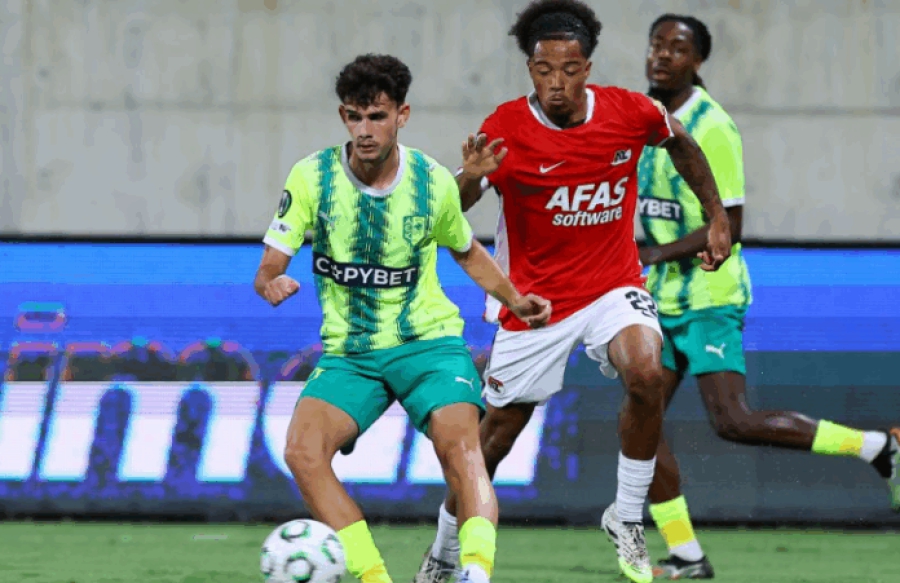 Αντί για φροντιστήριο, ρεκόρ στο Conference: Ιστορική βραδιά για τον Δαυίδ Γερασίμου!