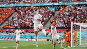 EURO 2020, Ολλανδία – Τσεχία 0-2: Οι Τσέχοι απονεύρωσαν τους «οράνιε» που μένοντας με δέκα παίκτες, πέταξαν… λευκή πετσέτα! (video)