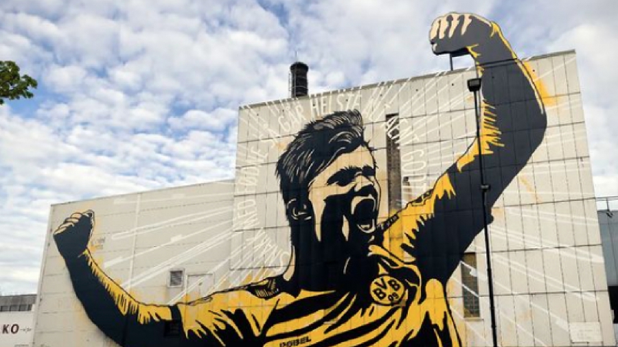 Έγινε... γκράφιτι στη Νορβηγία ο Χάαλαντ! (video)