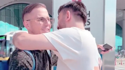 Φίλοι της Φενέρμπαχτσε στο αεροδρόμιο για να αποχαιρετήσουν τον Πέλκα (video)