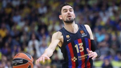 Ο Σατοράνσκι «έσπασε τους αστραγάλους» του Λεσόρτ! (video)