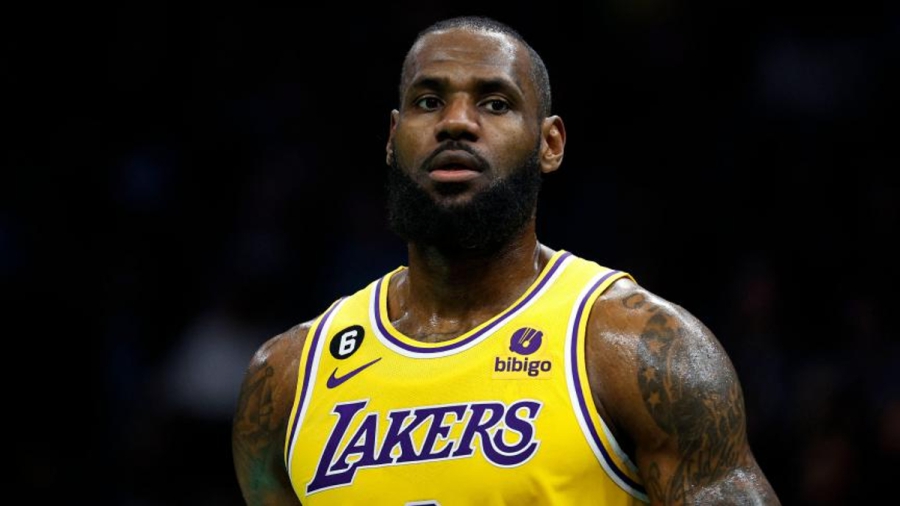 ΛεΜπρόν: «Όλοι ξέρουν τι γ@μημέν@ πρέπει να γίνει»!