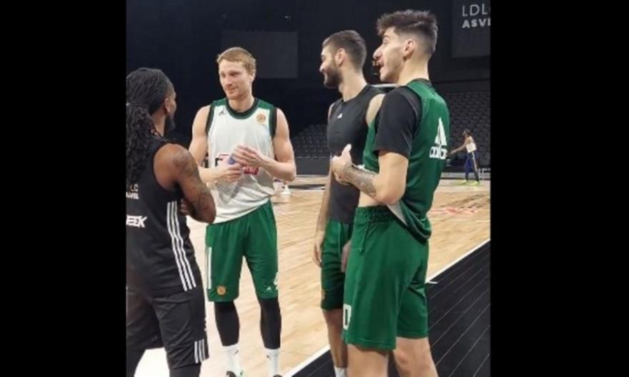 Το reunion του Πάρις Λι με τους παίκτες του Παναθηναϊκού (video)