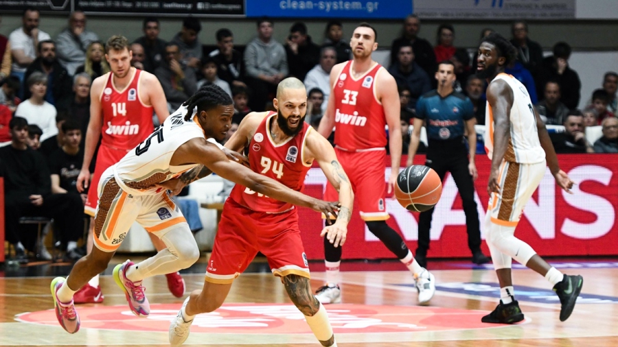 «Γενναίος» Προμηθέας, κόντραρε μέχρι τέλους τον Ολυμπιακό, αλλά στο τέλος «μίλησαν» ποιότητα και… Λαρεντζάκης! (video)