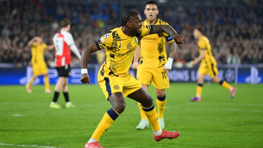 Άλωσε το «Ντε Κάιπ» και ετοιμάζεται για τους «8» η Ίντερ με recordman Λαουτάρο!