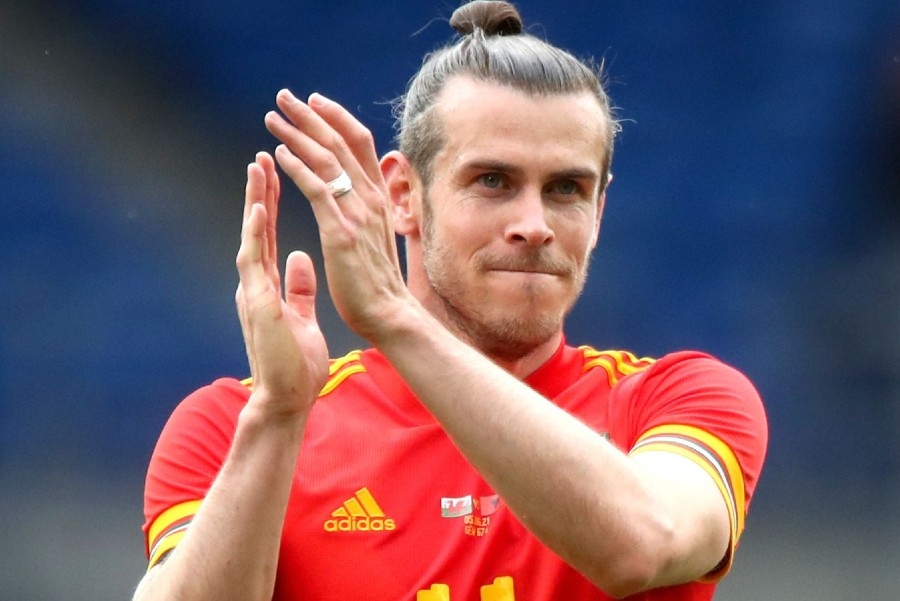 Μπέιλ: «Δεν μας ενδιαφέρει εάν μας θεωρούν αουτσάιντερ»