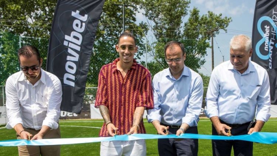 Η Novibet παραδίδει στους πολίτες των Σερρών το νέο γήπεδο ποδοσφαίρου «Κώστας Τσιμίκας»