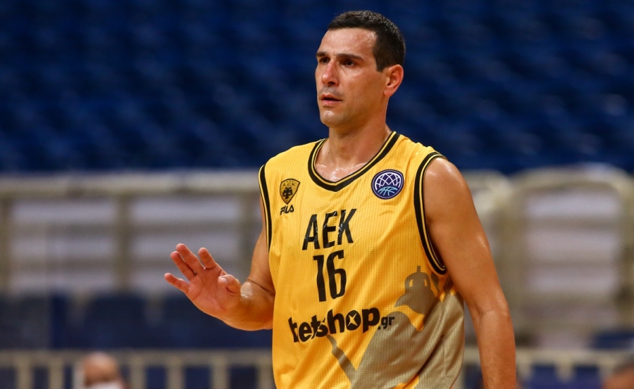 Νίκος Ζήσης: Οι 5 στιγμές που «έχτισαν» τον... μύθο του πιστού στρατιώτη (video)