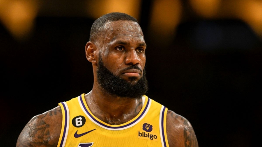 ΝΒΑ: Ο «Βασιλιάς» είναι... ελεύθερος στην αγορά! (video)