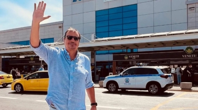 Το συγκινητικό αντίο του Αταμάν από το αεροδρόμιο!