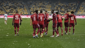 Ντιναμό Κιέβου – Μπάγερν Μονάχου 1-2: «Έπαιξαν» με τη… φωτιά οι Βαυαροί, αλλά η γκολάρα του Λέβα και ο Νόιερ διατήρησαν το απόλυτο! (video)