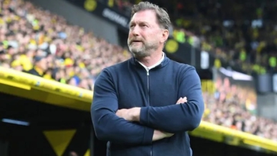 Τέλος ο Χάσενχουλ από το πάγκο της Βόλφσμπουργκ (pic)