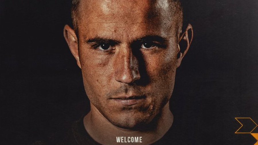 «Τίγρης» ο Δημήτρης Πέλκας, ανακοινώθηκε ο δανεισμός του στη Χαλ! (video)