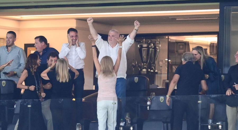 Μελισσανίδης στους παίκτες: «Με αυτά που περάσαμε, δέκα χιλιάδες… πρόστιμο στον καθένα»