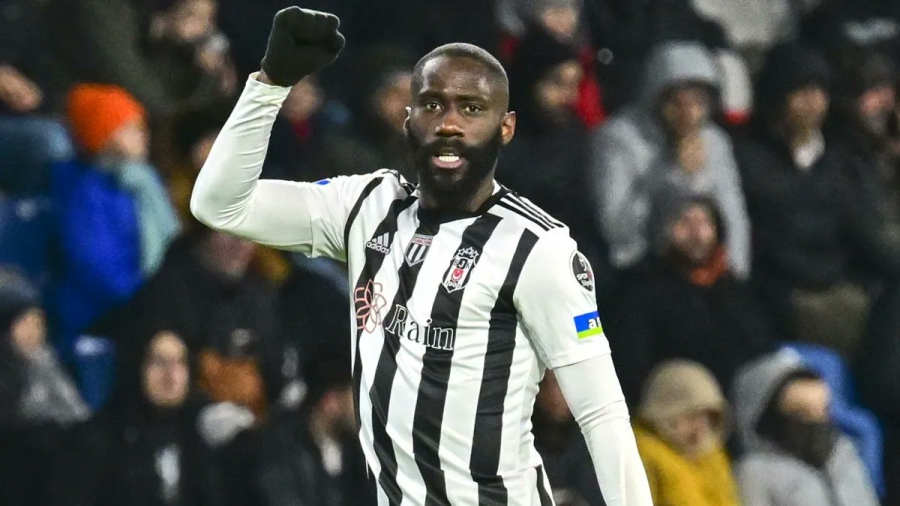 Μένει στην Μπεσίκτας ο Μαζουακού!